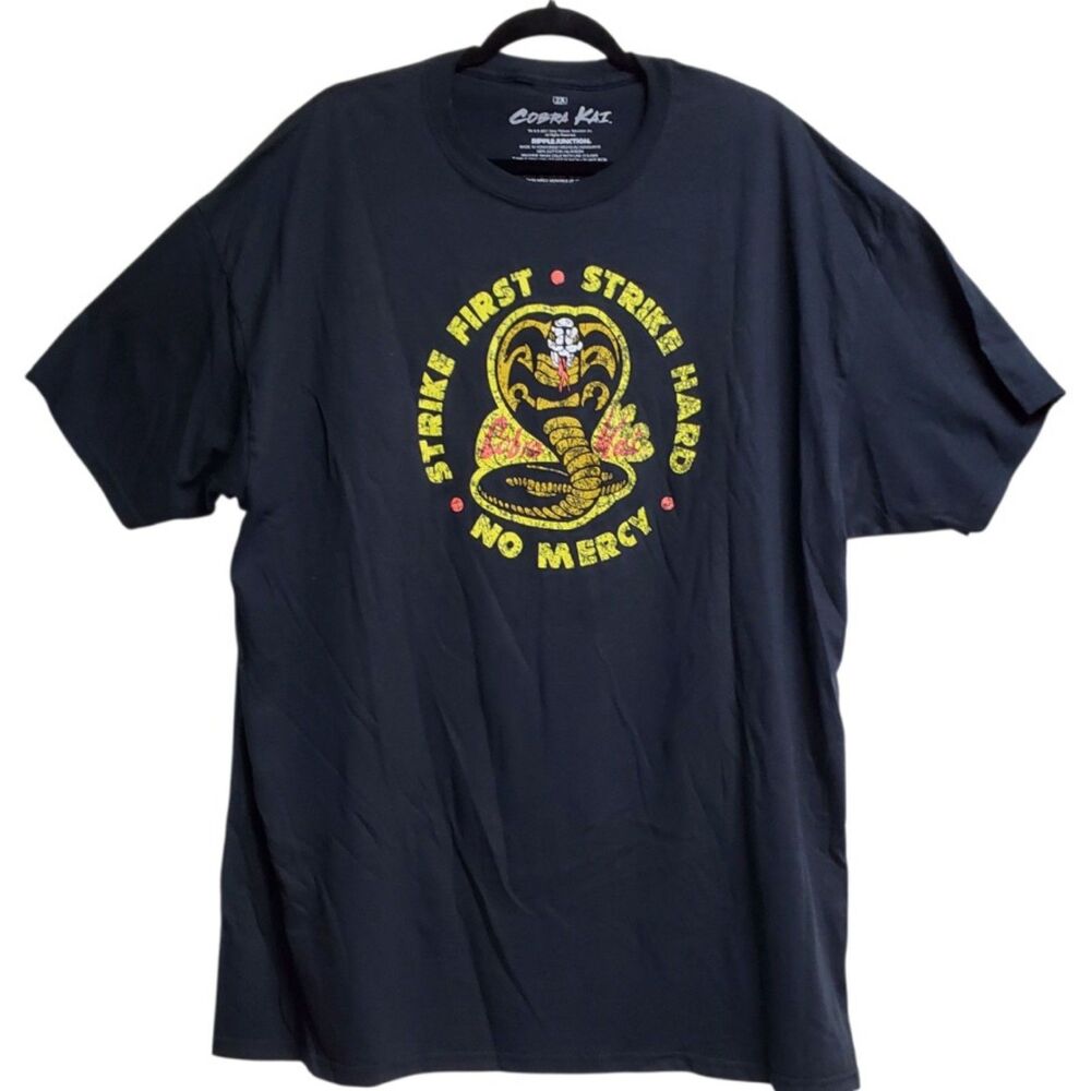 Men's XXL Cobra Kai Graphic T-Shirt 🐍 NEW